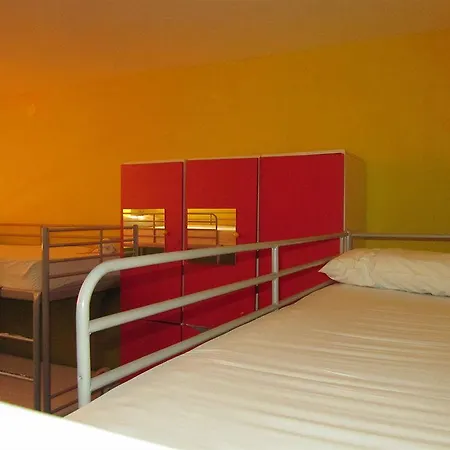Hostal Onefam Les Corts