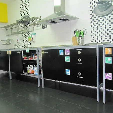 Onefam Les Corts Hostal Barcelona