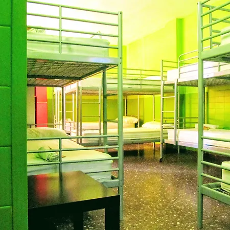 Hostal Onefam Les Corts Barcelona