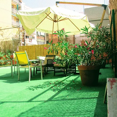 Onefam Les Corts *