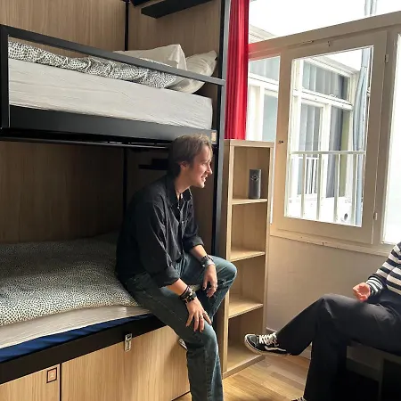 Hostal Onefam Les Corts Barcelona