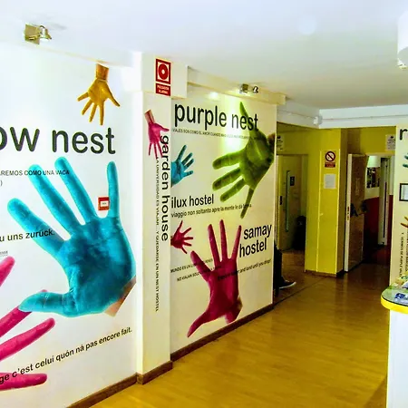 Hostel Onefam Les Corts Barcelona