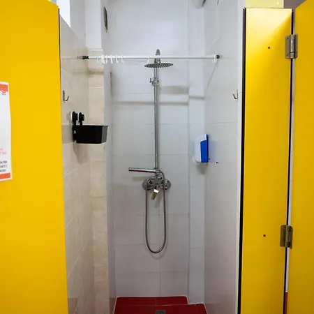 Onefam Les Corts Hostal Barcelona