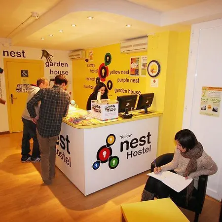 Onefam Les Corts Hostal