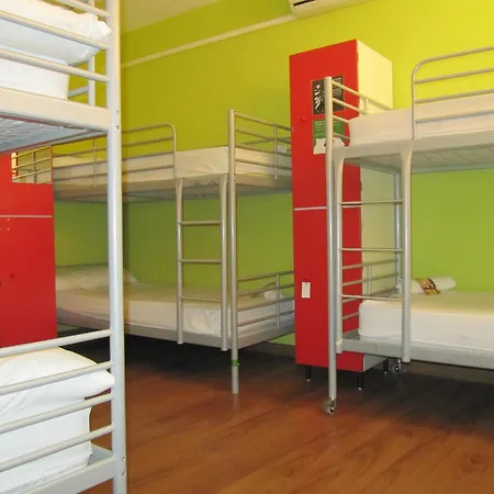 Hostal Onefam Les Corts Barcelona