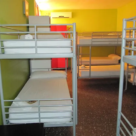 Onefam Les Corts Hostel *