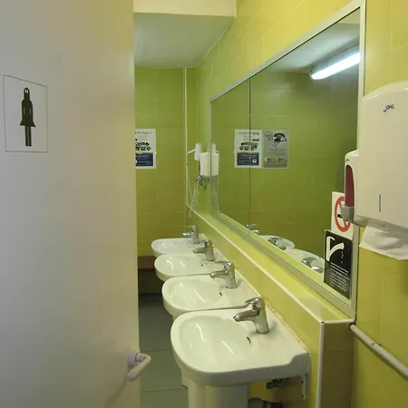 Onefam Les Corts Hostal