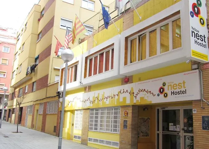 بيت شباب Onefam Les Corts برشلونة
