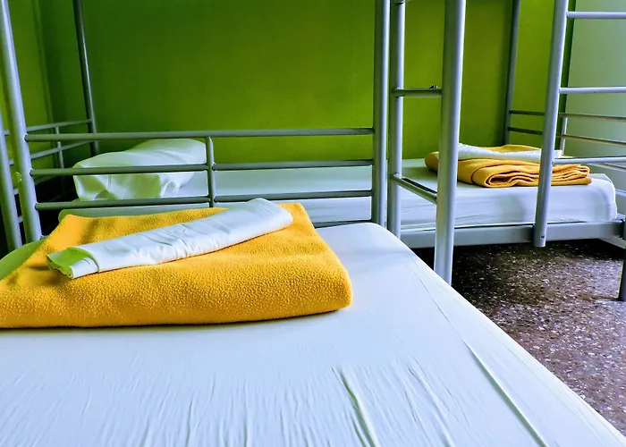 Onefam Les Corts برشلونة