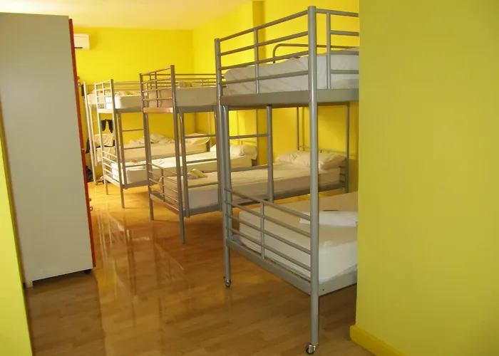 بيت شباب Onefam Les Corts برشلونة