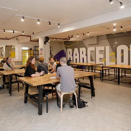 Onefam Les Corts Hostel Barcelona