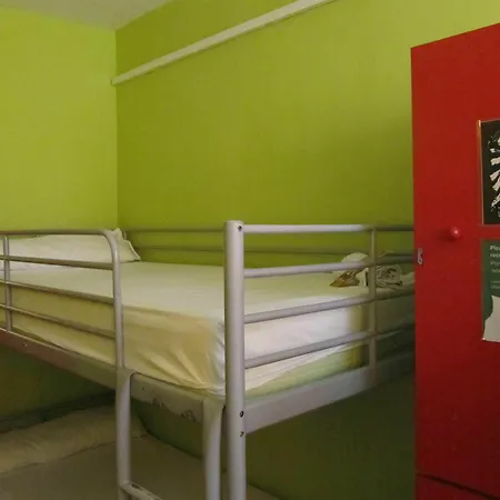 Hostel Onefam Les Corts Barcelona