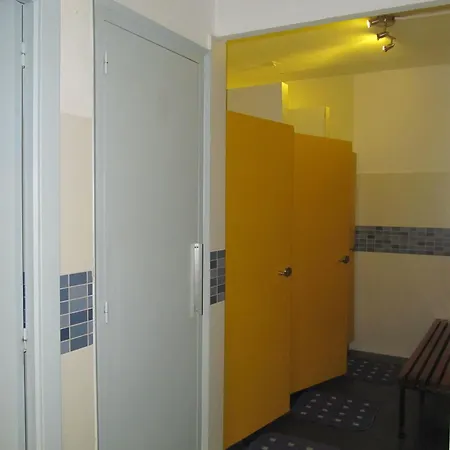 Onefam Les Corts Барселона